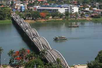 Pont Trang Tien (ancien pont Clémenceau) construit par Gustave Eiffel