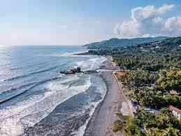 Photo de Playa El Tunco